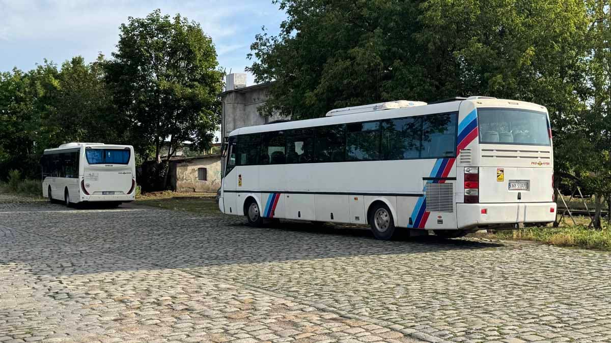 Linia kolejowa Nysa–Opole nie zostanie otwarta 25 października. Autobusy zastępcze kursują dłużej