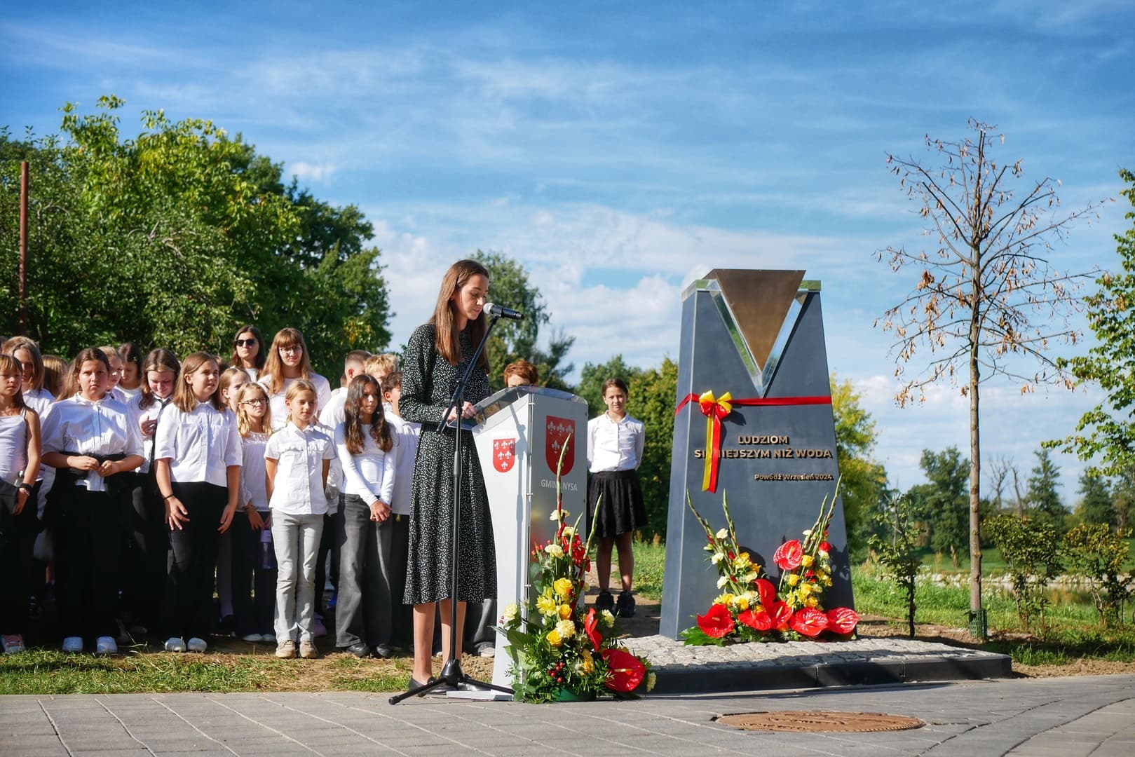 W Nysie odsłonięto pomnik upamiętniający powódź z września 2024 roku